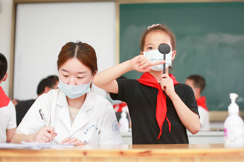 市残联开展爱眼日主题活动2.jpg 市残联开展爱眼日主题活动2.jpg