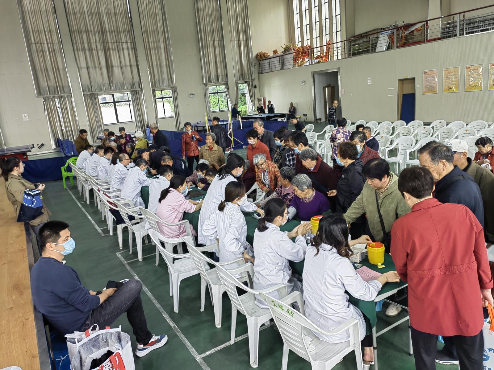关爱残疾人 义诊暖人心——宜兴市湖㳇镇残联开展为残疾人义诊活动.jpg 关爱残疾人 义诊暖人心——宜兴市湖㳇镇残联开展为残疾人义诊活动.jpg