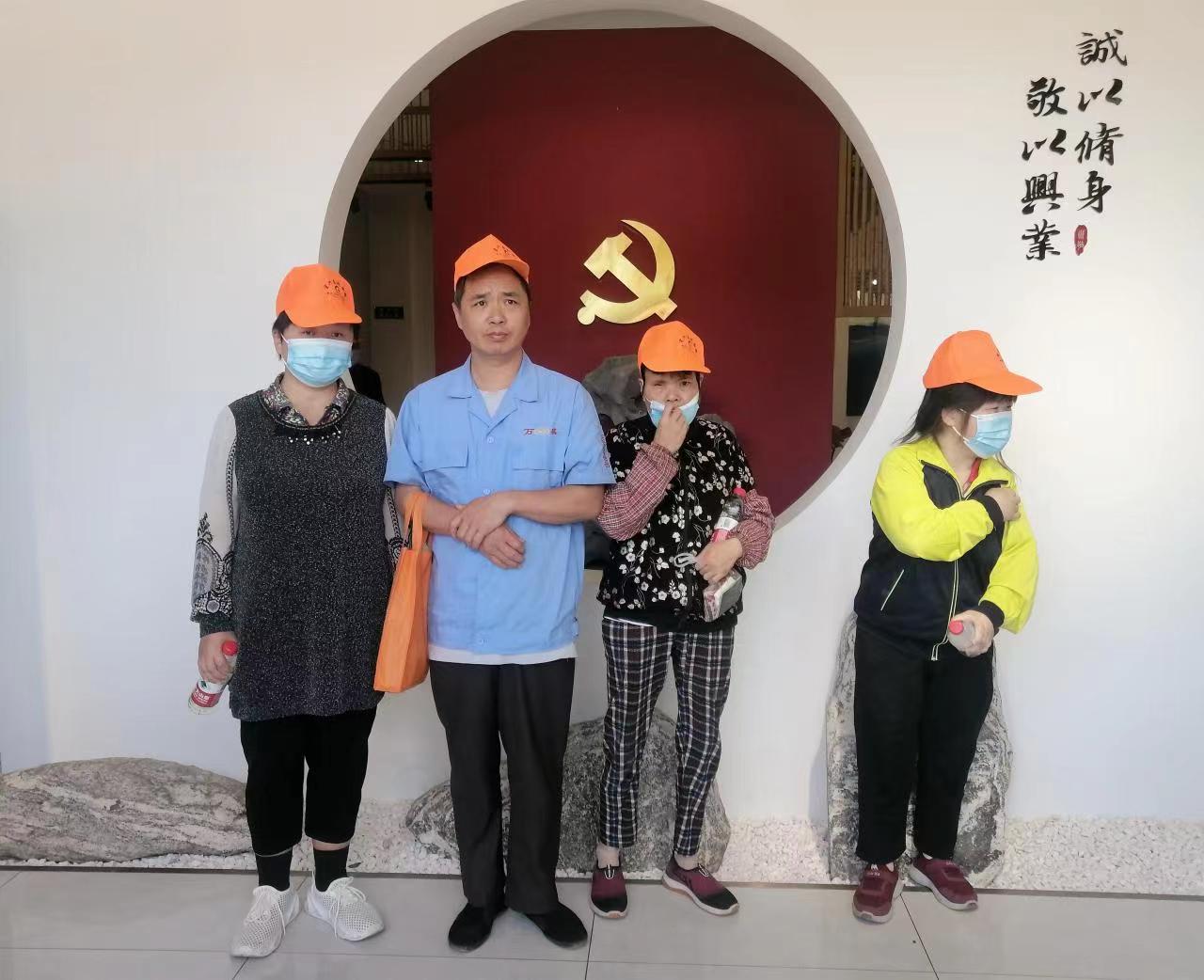 乐享自然 快乐出行 ——宜兴市万石镇马庄村“残疾人之家”开展户外助残活动.jpg 乐享自然 快乐出行 ——宜兴市万石镇马庄村“残疾人之家”开展户外助残活动.jpg