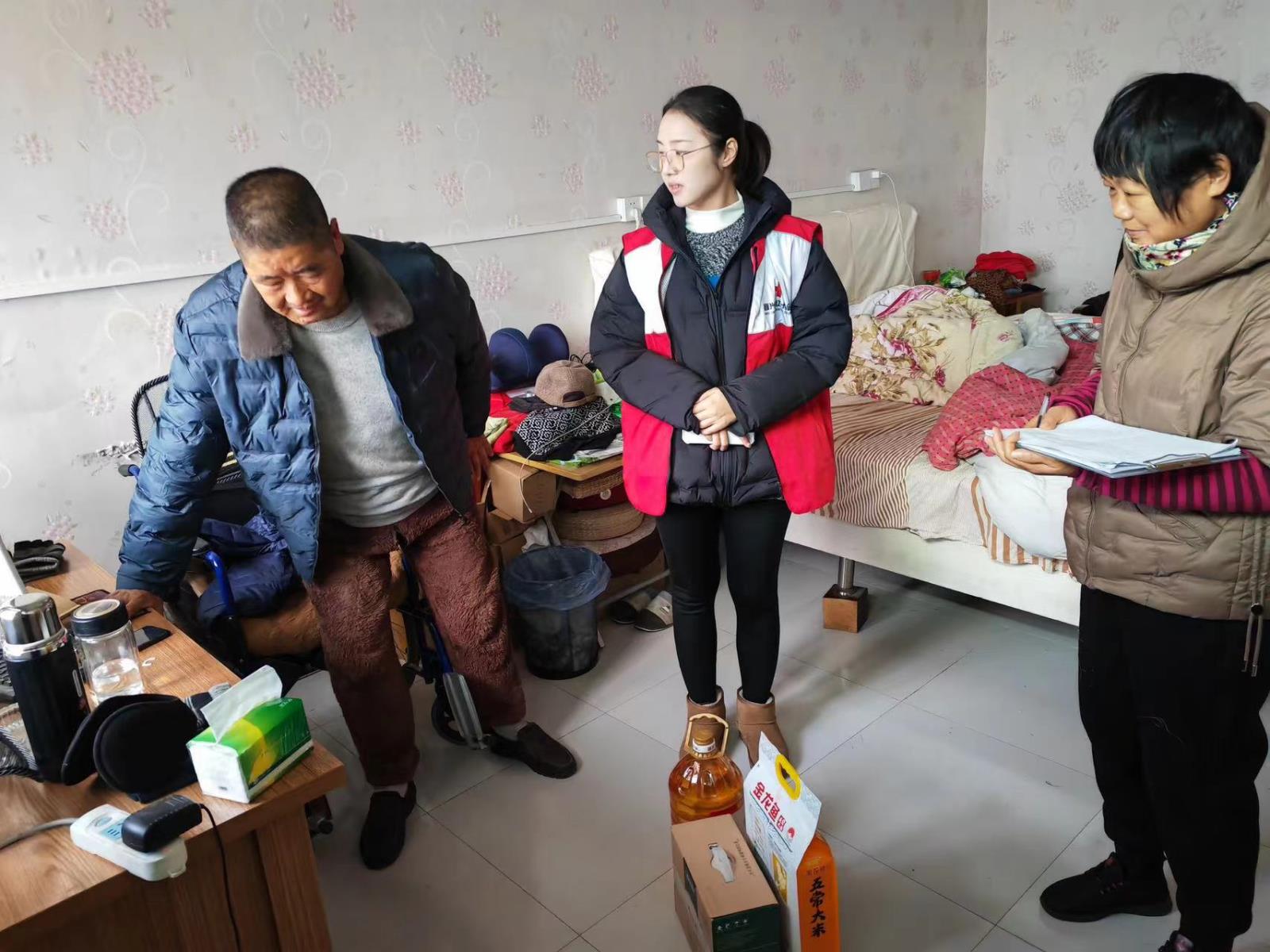 寒冬时节送温暖 浓浓关爱显温情 ----宜兴市屺亭街道残联开展雪天走访慰问残疾人活动.jpg 寒冬时节送温暖 浓浓关爱显温情 ----宜兴市屺亭街道残联开展雪天走访慰问残疾人活动.jpg