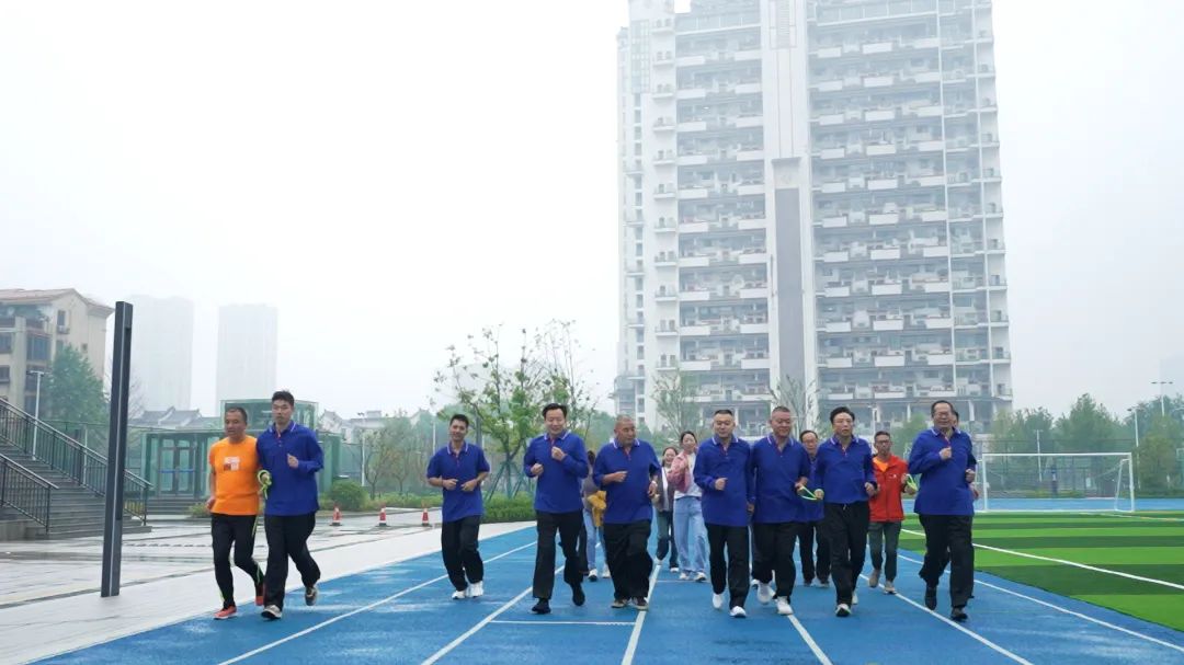 宜兴市盲人协会举办第41个国际盲人节暨氿畔黑暗跑团启动仪式(2).jpg 宜兴市盲人协会举办第41个国际盲人节暨氿畔黑暗跑团启动仪式(2).jpg