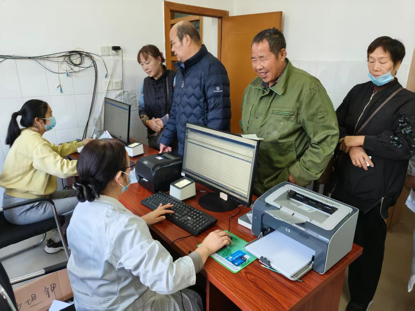 太华镇残联开展残疾人免费健康体检活动.jpg 太华镇残联开展残疾人免费健康体检活动.jpg