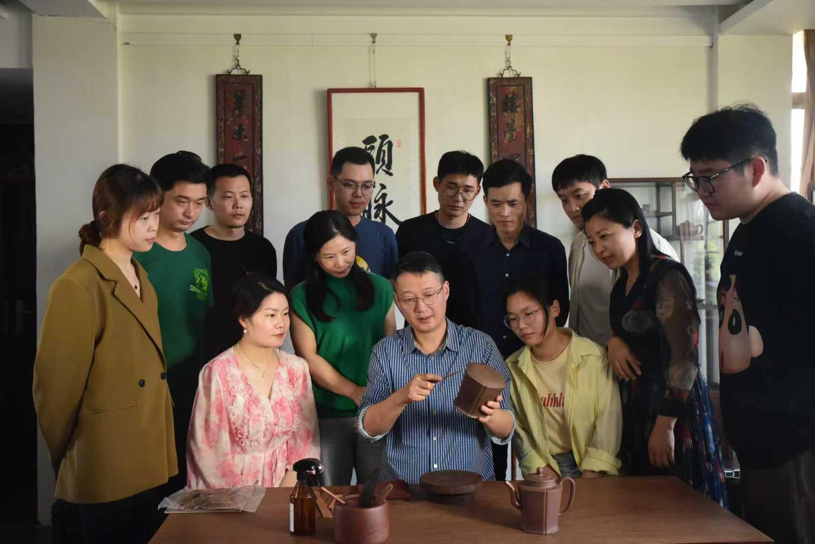 汤杰.jpg 汤杰.jpg
